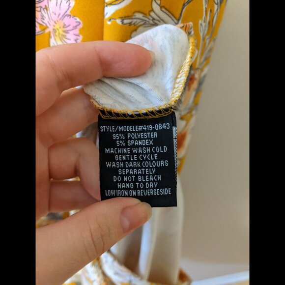 Womens Yellow Cottagecore Maxi Dress White Floral Sleeveless Summer Bodycon Sz L - Picture 8 of 9